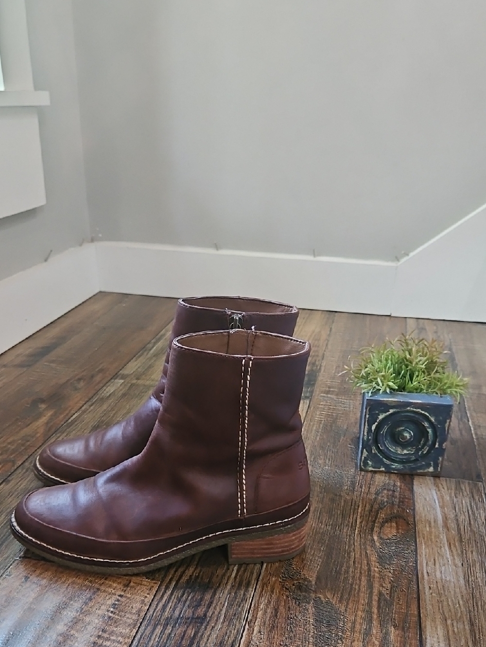 Sperry Brown Leather Heeled‎ Ankle Boots